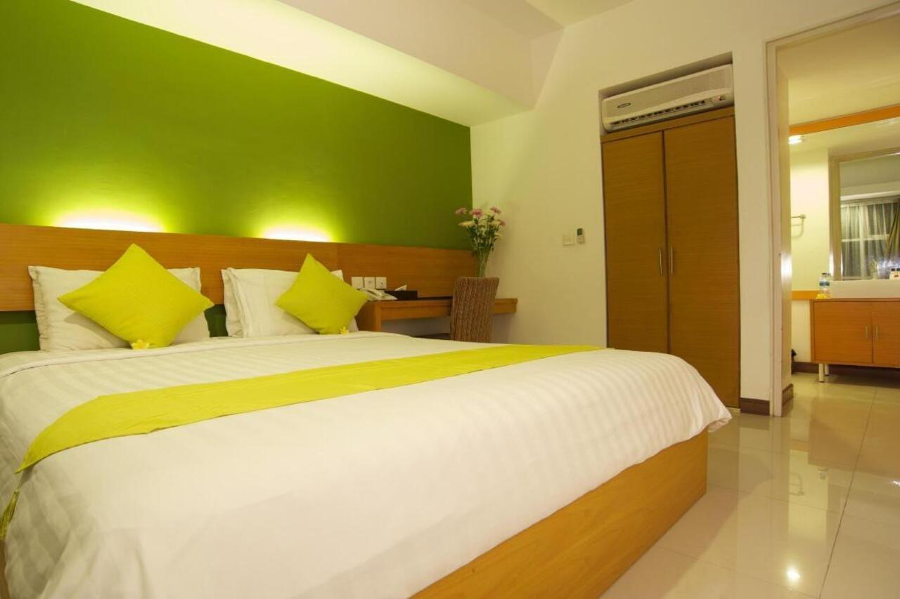 Sunset Residence And Condotel Kuta Lombok Exterior foto