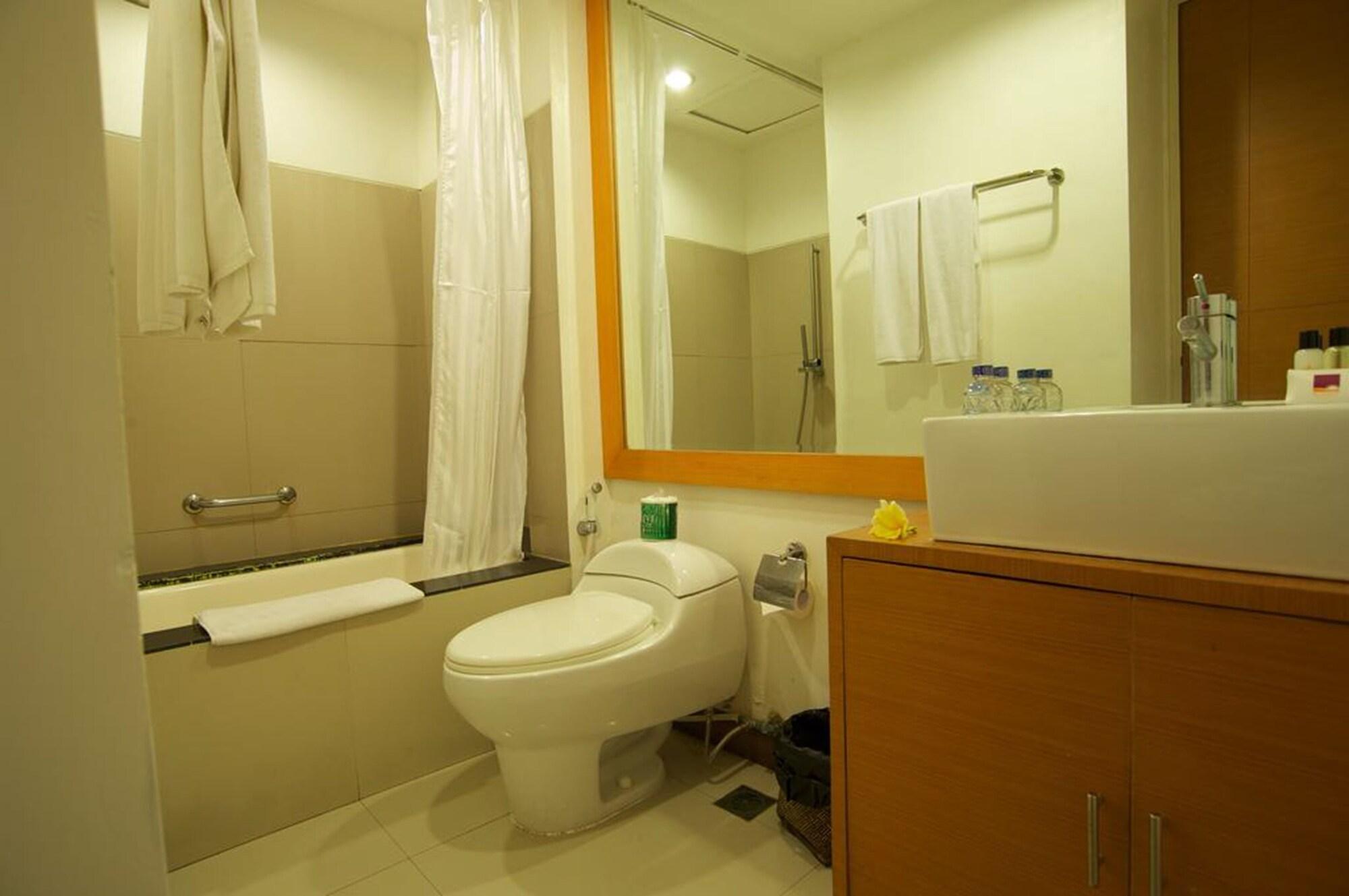 Sunset Residence And Condotel Kuta Lombok Exterior foto