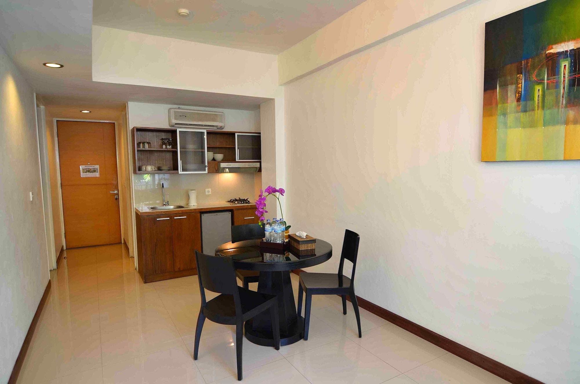Sunset Residence And Condotel Kuta Lombok Exterior foto