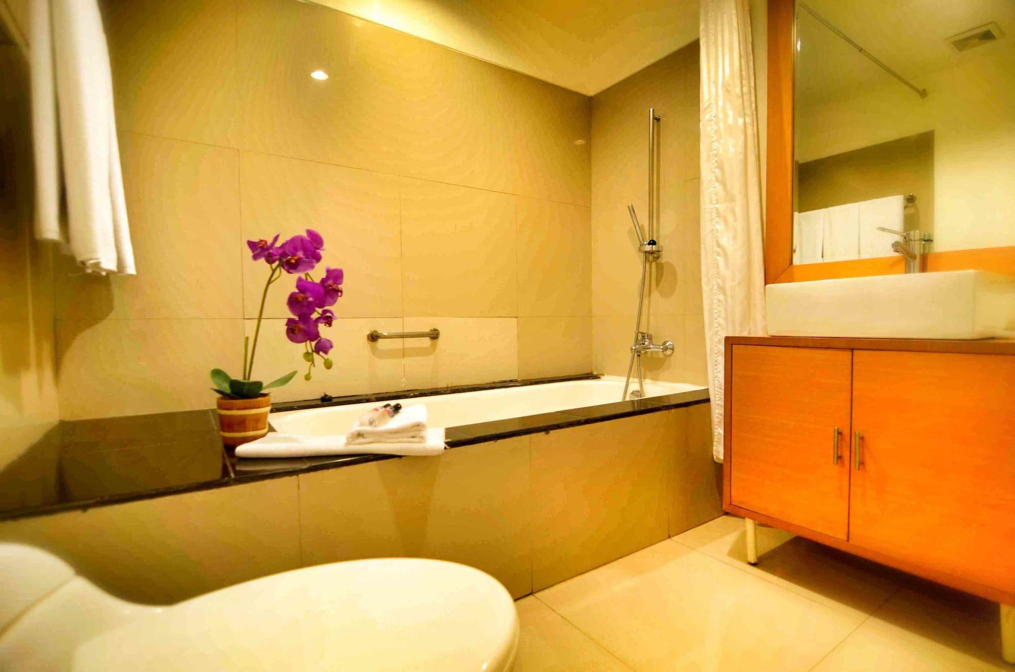 Sunset Residence And Condotel Kuta Lombok Exterior foto