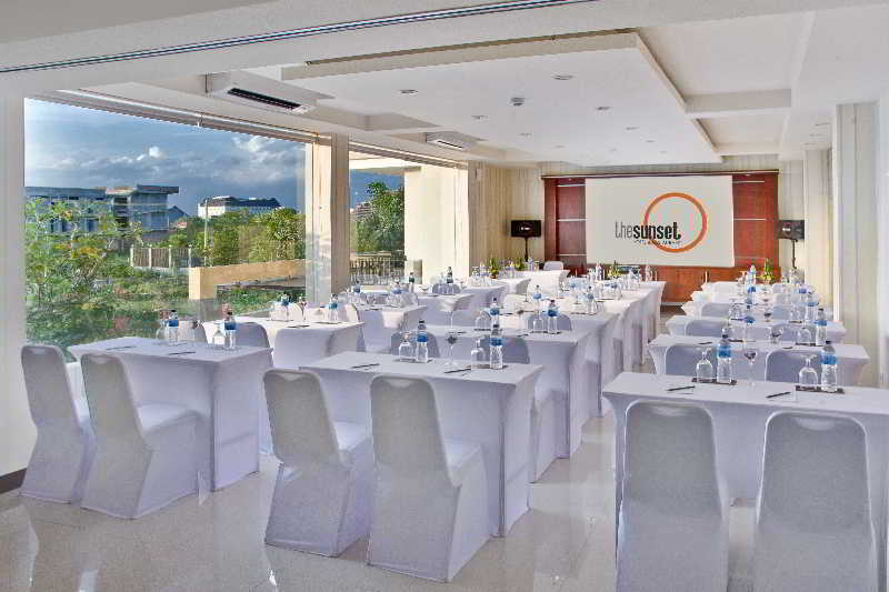 Sunset Residence And Condotel Kuta Lombok Exterior foto