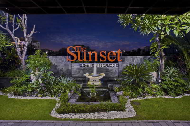 Sunset Residence And Condotel Kuta Lombok Exterior foto