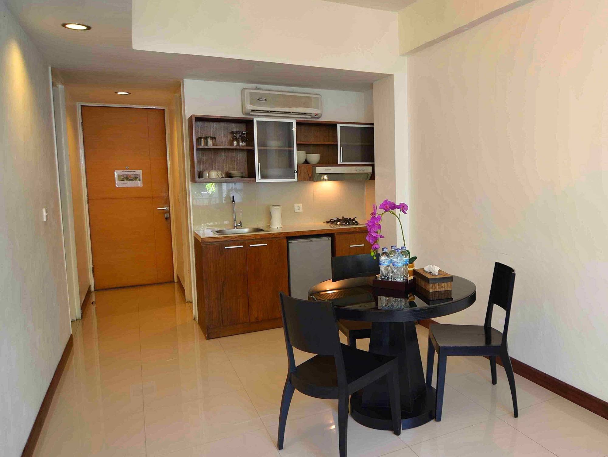 Sunset Residence And Condotel Kuta Lombok Exterior foto